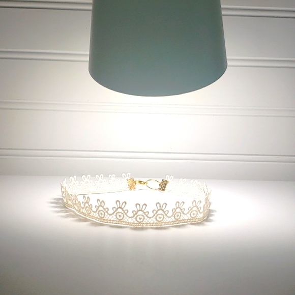 2/$22 Lace choker necklace cream biege / thin floral s boho victorian western - Picture 7 of 7